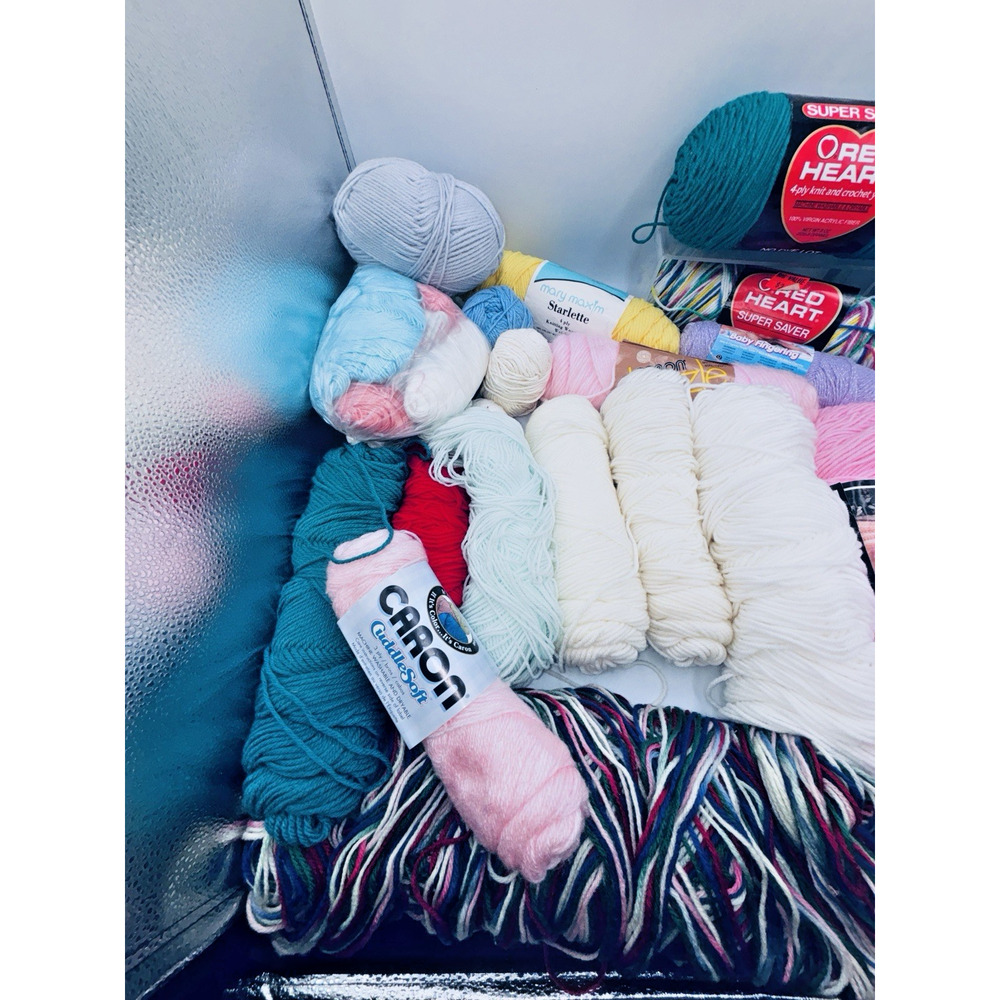 21 Misc Brands Yarn White/Cream Green Pink Blue Mutli Mixed Lot New Partial Lot - Picture 4 of 8